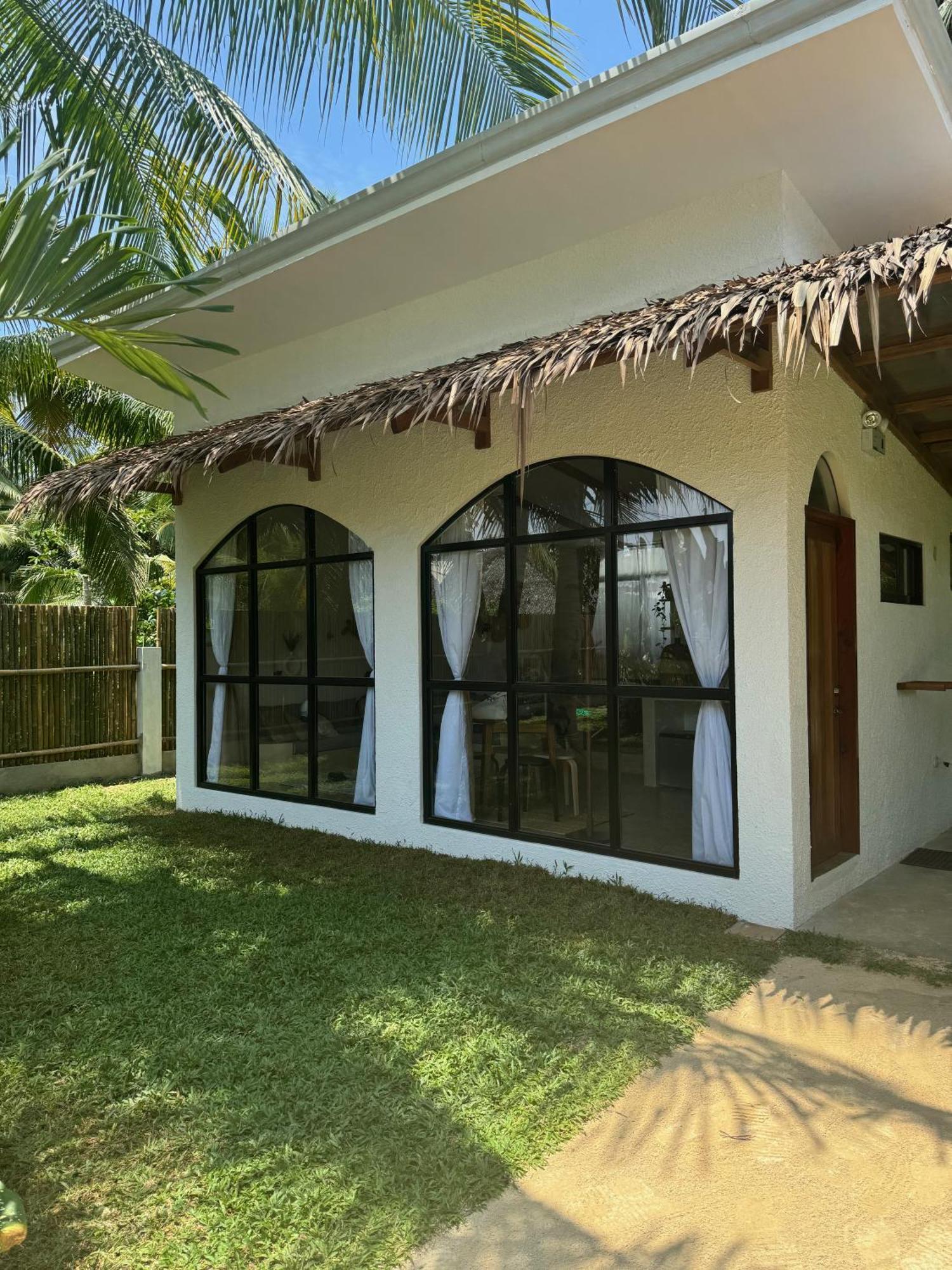 Villa Pura Vida Apartments Siargao Хенераль-Луна Екстер'єр фото
